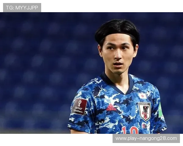 摩纳哥官方宣布南野拓实左膝前交叉韧带断裂，赛季报销将错过世界杯
